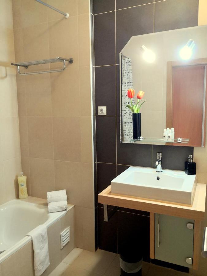 Orange Flat - Pool-Wifi - Portimao Appartement Buitenkant foto